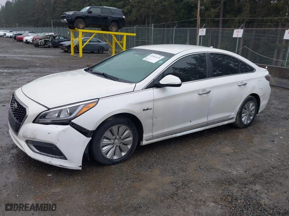 2016 Hyundai Sonata Hybrid SE with VIN KMHE24L19GA012241, listed as a IAAI auction lot 41841634 with 148,705 mi miles. Bid and sale history available at carsss.com. Image 17.