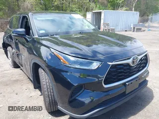 2021 Toyota Highlander L z VIN 5TDCZRBH5MS138002, wystawiony jako IAAI lot #42186271 z przebiegiem 39 672 mil mil oraz . Historia ofert i sprzedaży dostępna na DreamBid. Obrazek 1.