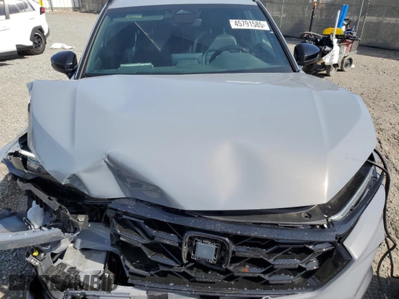 2024 Honda CR-V Sport-L with VIN 7FARS5H83RE025647, listed as a Copart auction lot 45791585 with 17,697 mi miles and Salvage Title. Bid and sale history available at DreamBid. Image 13.