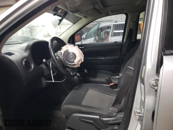 2011 Jeep Compass with VIN 1J4NT1FB7BD272109, listed as a Copart auction lot 86604064 with 0 mi miles and Salvage Title. Bid and sale history available at carsss.com. Image 7.