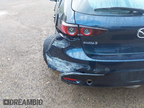 2020 Mazda 3 with VIN JM1BPALM1L1158967, listed as a IAAI auction lot 42196832 with 43,519 mi miles and . Bid and sale history available at DreamBid. Image 18.