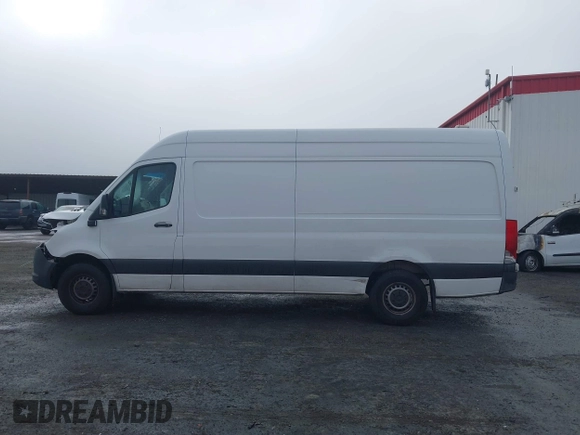 2022 Mercedes-Benz Sprinter Cargo with VIN W1Y40CHY4NT094656, listed as a IAAI auction lot 41038339 with 76,599 mi miles. Bid and sale history available at carsss.com. Image 15.