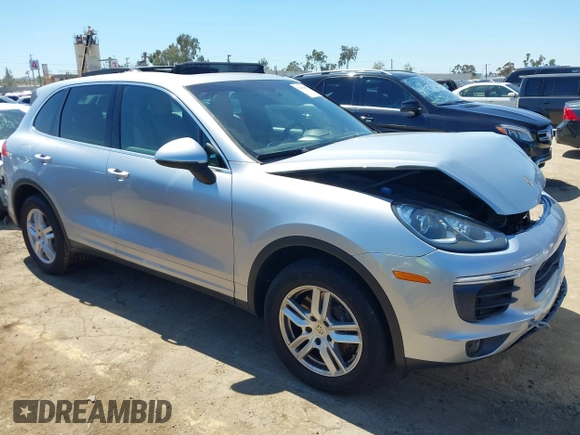 2016 Porsche Cayenne z VIN WP1AA2A26GKA13183, wystawiony jako IAAI lot #39110607 z przebiegiem Nie podano mil oraz . Historia ofert i sprzedaży dostępna na DreamBid. Obrazek 13.