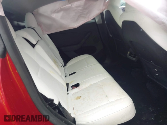 2024 Tesla Model Y z VIN 7SAYGDED9RA304010, wystawiony jako IAAI lot #42366995 z przebiegiem Nie podano mil oraz . Historia ofert i sprzedaży dostępna na DreamBid. Obrazek 8.