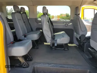 2019 Ford Transit Passenger XL z VIN 1FMZK1ZM0KKA09894, wystawiony jako Copart lot #61650455 z przebiegiem 100 779 mil mil oraz Szkoda całkowita • Salvage title. Historia ofert i sprzedaży dostępna na DreamBid. Obrazek 11.