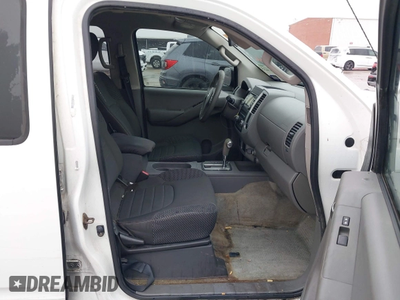 2014 Nissan Frontier SV with VIN 1N6AD0ER6EN751448, listed as a IAAI auction lot 41514633 with 238,204 mi miles and . Bid and sale history available at DreamBid. Image 5.
