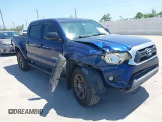 2014 Toyota Tacoma PreRunner with VIN 3TMJU4GN8EM157541, listed as a IAAI auction lot 41998374 with 113,830 mi miles. Bid and sale history available at carsss.com. Image 1.