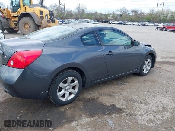 2009 Nissan Altima 2.5 S with VIN 1N4AL24EX9C193501, listed as a IAAI auction lot 41918297 with 146,285 mi miles. Bid and sale history available at carsss.com. Image 4.