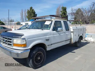 1995 Ford F-250 with VIN 1FTHX26F0SKB03058, listed as a IAAI auction lot 41860796 with 371,625 mi miles. Bid and sale history available at carsss.com. Image 6.