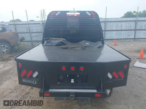 2015 Ford F-250 Lariat with VIN 1FT7W2BT7FEB63210, listed as a IAAI auction lot 39905045 with 213,169 mi miles and . Bid and sale history available at DreamBid. Image 16.