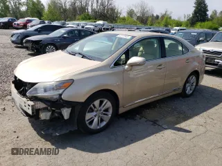 2010 Lexus HS 250h z VIN JTHBB1BA5A2005620, wystawiony jako Copart lot #54177945 z przebiegiem 158 023 mil mil oraz Szkoda całkowita • Salvage title. Historia ofert i sprzedaży dostępna na DreamBid. Obrazek 1.
