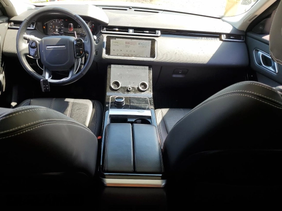 2020 Land Rover Range Rover Velar S z VIN SALYB2FV5LA293946, wystawiony jako Copart lot #55797125 z przebiegiem 46 564 mil mil oraz Szkoda całkowita • Salvage title. Historia ofert i sprzedaży dostępna na DreamBid. Obrazek 8.