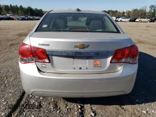 2015 Chevrolet Cruze LS with VIN 1G1PA5SG3F7144637, listed as a Copart auction lot 52236445 with 170,426 mi miles and Clean Title. Bid and sale history available at DreamBid. Image 6.