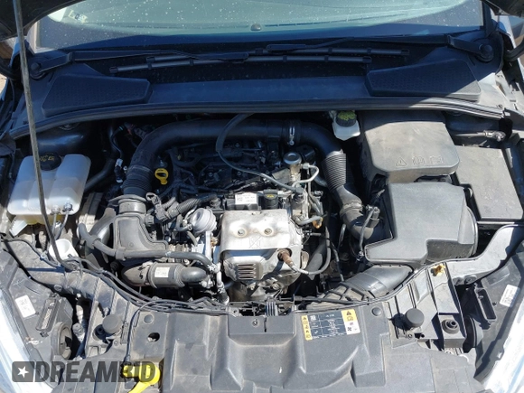 2018 Ford Focus SE with VIN 1FADP3FE6JL270910, listed as a IAAI auction lot 42130371 with 121,240 mi miles. Bid and sale history available at carsss.com. Image 10.