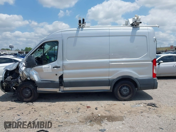 2016 Ford Transit Cargo с VIN 1FTYE1CM0GKB33378, выставлен на аукционе IAAI как лот 42327987 с пробегом 156 020 миль миль и . История ставок и продаж доступна на DreamBid. Изображение 14.