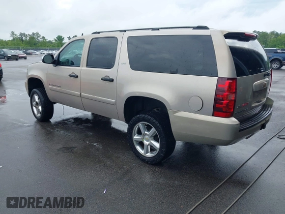 2007 Chevrolet Suburban LT with VIN 3GNFC16J37G246867, listed as a IAAI auction lot 42071082 with 192,175 mi miles. Bid and sale history available at carsss.com. Image 3.