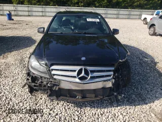 2013 Mercedes-Benz C 250 Sport с VIN WDDGF4HB7DR279741, выставлен на аукционе Copart как лот 61191085 с пробегом 132 198 миль миль и Списание • Salvage title. История ставок и продаж доступна на DreamBid. Изображение 5.