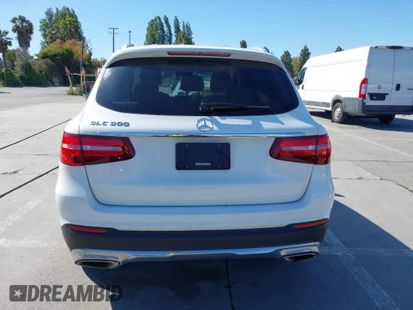2019 Mercedes-Benz GLC 300 z VIN WDC0G4JB9K1000816, wystawiony jako IAAI lot #42257004 z przebiegiem 55 034 mil mil oraz . Historia ofert i sprzedaży dostępna na DreamBid. Obrazek 16.