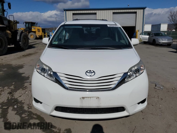 2015 Toyota Sienna LE AAS with VIN 5TDKK3DC2FS584738, listed as a Copart auction lot 50692905 with 88,022 mi miles and Salvage Title. Bid and sale history available at carsss.com. Image 5.