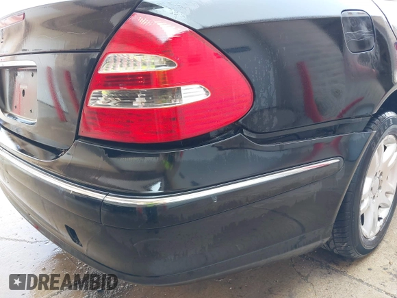2003 Mercedes-Benz E-Class 3.2L with VIN WDBUF65J93A234140, listed as a IAAI auction lot 40313345 with 1 mi miles. Bid and sale history available at carsss.com. Image 16.