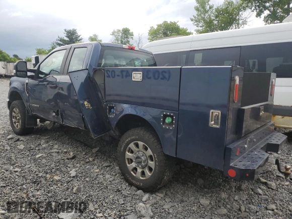 2019 Ford F-250 XL with VIN 1FT7X2BT1KEE95571, listed as a Copart auction lot 62677135 with 136,344 mi miles and Salvage title. Bid and sale history available at DreamBid. Image 2.