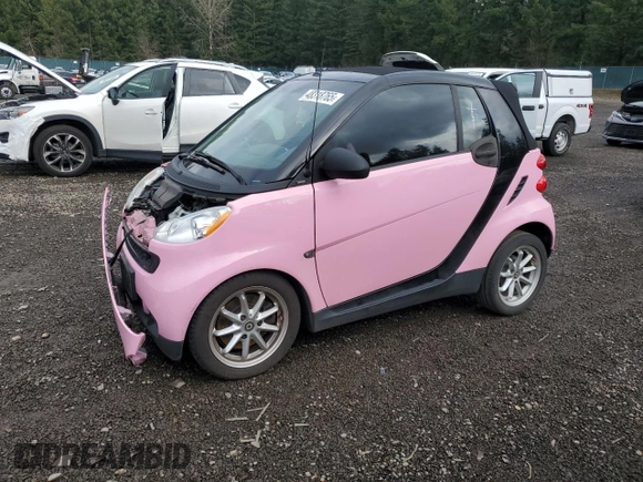 2009 Smart fortwo Passion z VIN WMEEK31X99K260414, wystawiony jako Copart lot #48318765 z przebiegiem 102 467 mil mil oraz Szkoda całkowita • Salvage title. Historia ofert i sprzedaży dostępna na DreamBid. Obrazek 1.