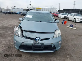 2014 Toyota Prius Four with VIN JTDKN3DU7E1752501, listed as a IAAI auction lot 41833673 with 97,001 mi miles. Bid and sale history available at carsss.com. Image 6.