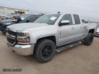 2018 Chevrolet Silverado 1500 LT with VIN 1GCVKREH8JZ267659, listed as a IAAI auction lot 41279618 with 143,310 mi miles. Bid and sale history available at carsss.com. Image 18.