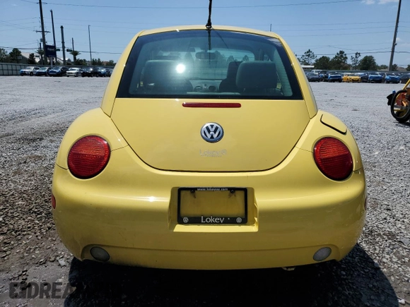 2005 Volkswagen Beetle GLS with VIN 3VWCR31C15M402723, listed as a Copart auction lot 54820195 with 113,245 mi miles and Salvage Title. Bid and sale history available at DreamBid. Image 6.