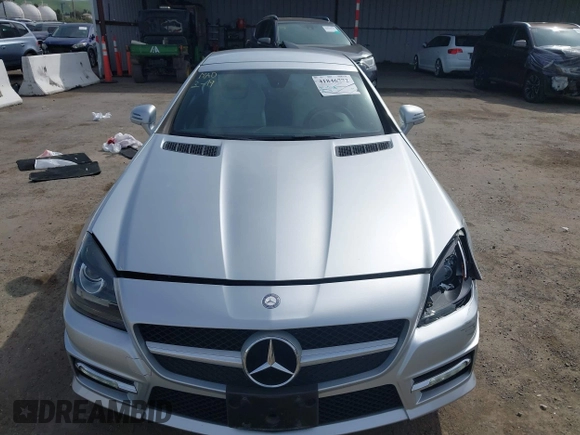2013 Mercedes-Benz SLK 250 с VIN WDDPK4HA3DF054317, выставлен на аукционе IAAI как лот 41846772 с пробегом 90 811 миль миль и . История ставок и продаж доступна на DreamBid. Изображение 12.