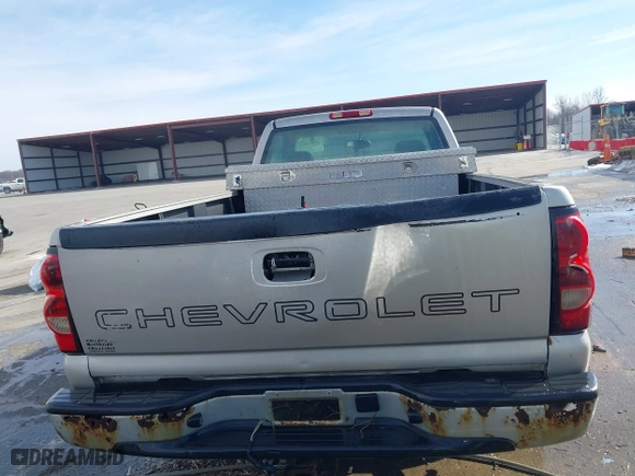 2006 Chevrolet Silverado 1500 Work Truck with VIN 3GCEC14X96G157606, listed as a IAAI auction lot 41608801 with 226,617 mi miles. Bid and sale history available at carsss.com. Image 16.
