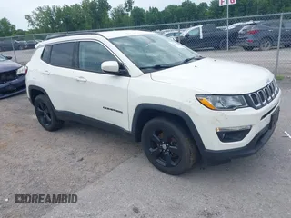 2019 Jeep Compass Latitude with VIN 3C4NJDBB8KT684116, listed as a IAAI auction lot 42596469 with 73,219 mi miles and . Bid and sale history available at DreamBid. Image 1.