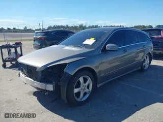 2012 Mercedes-Benz R-Class R 350 with VIN 4JGCB5HEXCA146176, listed as a IAAI auction lot 41442159 with 120,922 mi miles. Bid and sale history available at carsss.com. Image 2.