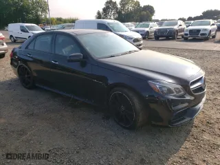 2016 Mercedes-Benz E-Class AMG E 63 S with VIN WDDHF7GB7GB225098, listed as a Copart auction lot 71451944 with 82,351 mi miles and Clean Title. Bid and sale history available at carsss.com. Image 4.