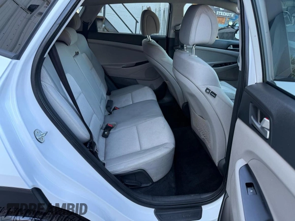 2018 Hyundai Tucson SEL with VIN KM8J3CA47JU747017, listed as a Copart auction lot 52831145 with 85,932 mi miles and Clean Title. Bid and sale history available at carsss.com. Image 6.