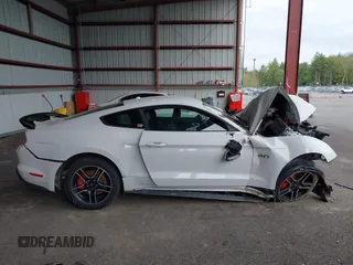 2019 Ford Mustang GT z VIN 1FA6P8CFXK5194374, wystawiony jako IAAI lot #42211387 z przebiegiem 23 245 mil mil oraz . Historia ofert i sprzedaży dostępna na DreamBid. Obrazek 13.