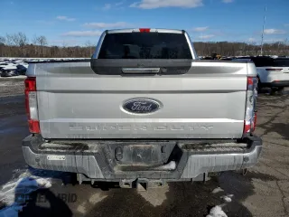 2018 Ford F-250 XL with VIN 1FT7X2B60JEC85973, listed as a Copart auction lot 44386435 with 72,092 mi miles and Salvage title. Bid and sale history available at DreamBid. Image 6.