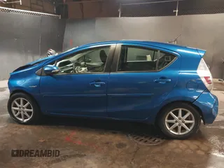 2013 Toyota Prius One with VIN JTDKDTB31D1038875, listed as a IAAI auction lot 41467424 with 275,000 mi miles and . Bid and sale history available at DreamBid. Image 13.