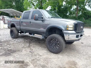 2007 Ford F-250 XL with VIN 1FTSW21P97EA66915, listed as a IAAI auction lot 42424768 with 273,864 mi miles and . Bid and sale history available at DreamBid. Image 1.