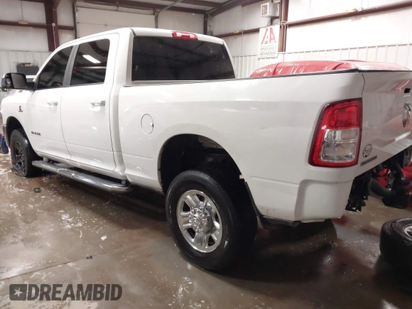 2021 Ram 2500 Big Horn with VIN 3C6UR5DL1MG605601, listed as a IAAI auction lot 41352920 with 92,478 mi miles. Bid and sale history available at carsss.com. Image 3.