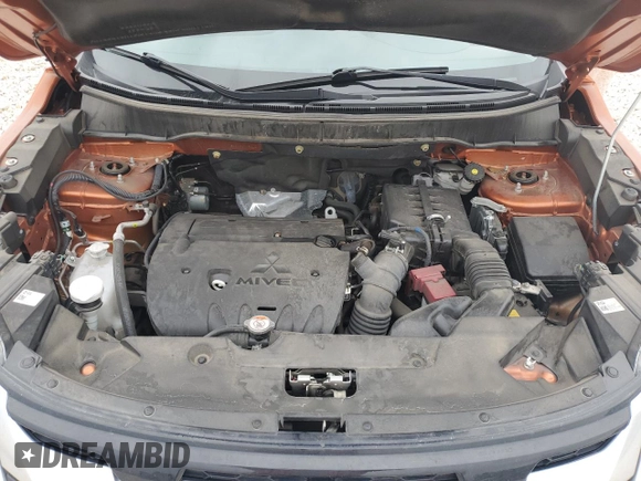 2023 Mitsubishi Outlander ES z VIN JA4ARUAU0PU003805, wystawiony jako Copart lot #51379965 z przebiegiem 63 263 mil mil oraz Szkoda całkowita • Salvage title. Historia ofert i sprzedaży dostępna na DreamBid. Obrazek 13.