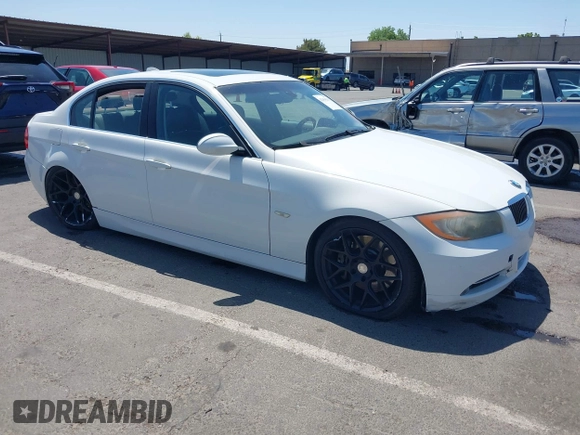 2008 BMW 3 Series 335i с VIN WBAVB77528NH78762, выставлен на аукционе IAAI как лот 42414203 с пробегом 138 115 миль миль и . История ставок и продаж доступна на DreamBid. Изображение 1.