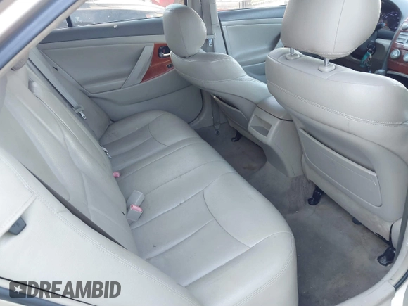 2011 Toyota Camry LE z VIN 4T1BF3EK2BU670515, wystawiony jako IAAI lot #41867049 z przebiegiem 174 987 mil mil oraz . Historia ofert i sprzedaży dostępna na DreamBid. Obrazek 8.