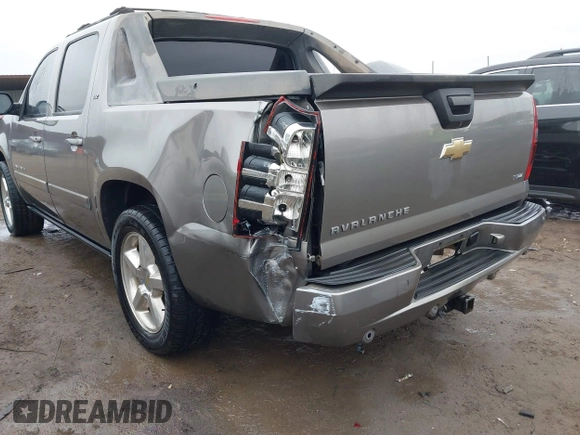 2007 Chevrolet Avalanche 1LT with VIN 3GNEC12057G202104, listed as a IAAI auction lot 41527646 with 236,496 mi miles and . Bid and sale history available at DreamBid. Image 6.