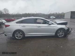 2019 Hyundai Sonata Sport with VIN 5NPE34AF0KH729533, listed as a IAAI auction lot 41903710 with 46,352 mi miles. Bid and sale history available at carsss.com. Image 13.