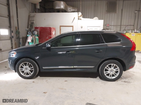 2016 Volvo XC60 T5 Drive-E Premier with VIN YV440MDK1G2843205, listed as a IAAI auction lot 41974484 with 135,448 mi miles. Bid and sale history available at carsss.com. Image 14.