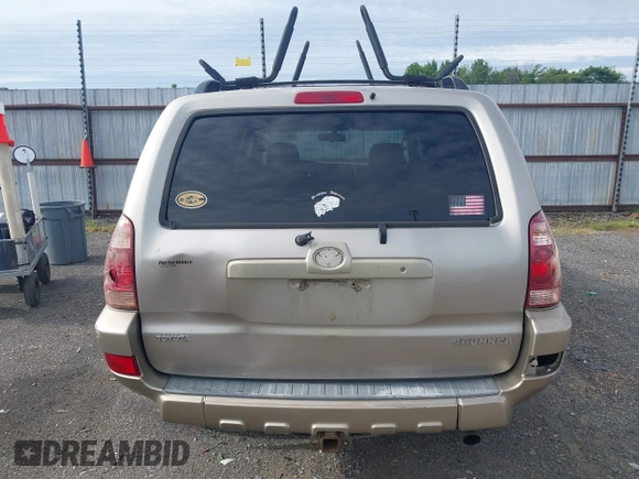 2004 Toyota 4Runner SR5 with VIN JTEBU14R640026969, listed as a IAAI auction lot 42172571 with 359,277 mi miles and . Bid and sale history available at DreamBid. Image 17.