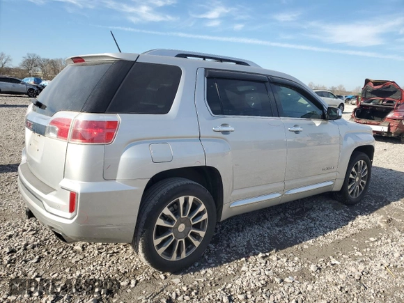 2017 GMC Terrain Denali z VIN 2GKFLRE35H6101180, wystawiony jako Copart lot #41819415 z przebiegiem 58 678 mil mil oraz Szkoda całkowita • Salvage title. Historia ofert i sprzedaży dostępna na DreamBid. Obrazek 3.