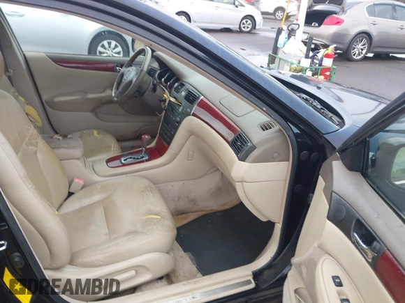 2002 Lexus ES 300 with VIN JTHBF30G820073933, listed as a IAAI auction lot 41794019 with 216,028 mi miles and . Bid and sale history available at DreamBid. Image 5.