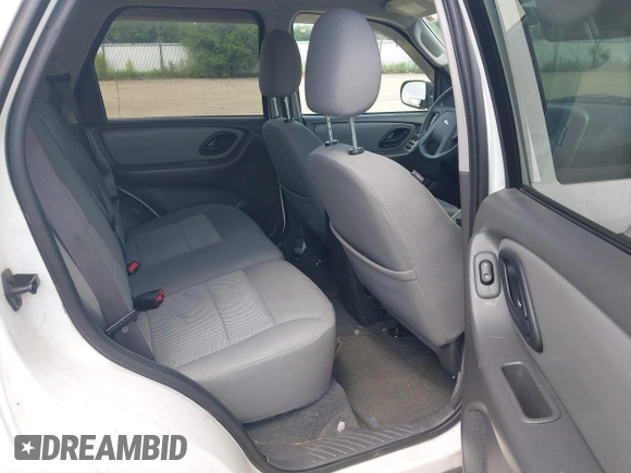 2006 Ford Escape XLT z VIN 1FMCU03106KA68555, wystawiony jako IAAI lot #42639823 z przebiegiem 147 320 mil mil oraz . Historia ofert i sprzedaży dostępna na DreamBid. Obrazek 8.